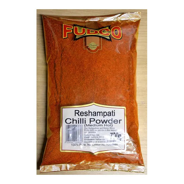 Fudco Reshampati medium hot chilli powder, 700g pouch